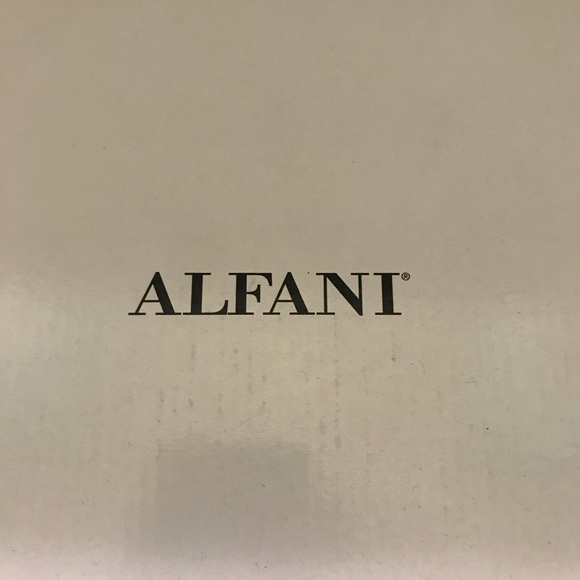 Alfani Anika Black/Gold Heels - Picture 8 of 8